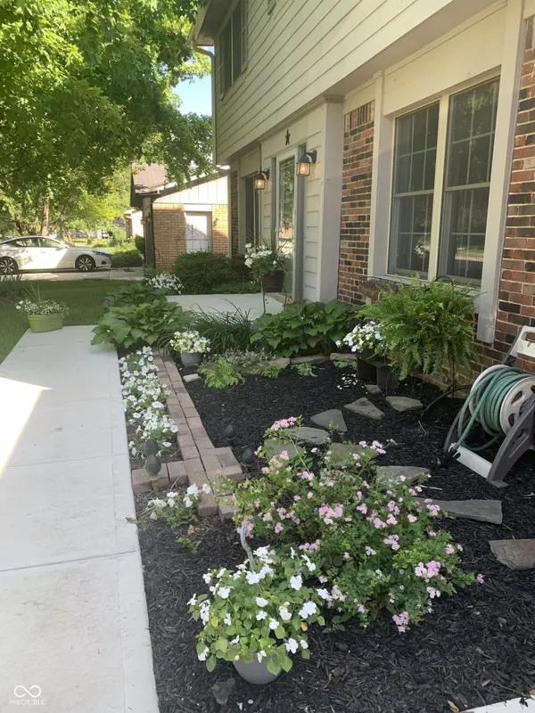 5711 Elderberry RD, Noblesville, IN 46062