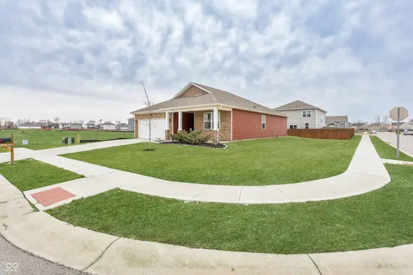 3152 W Haberdashery DR, Monrovia, IN 46157