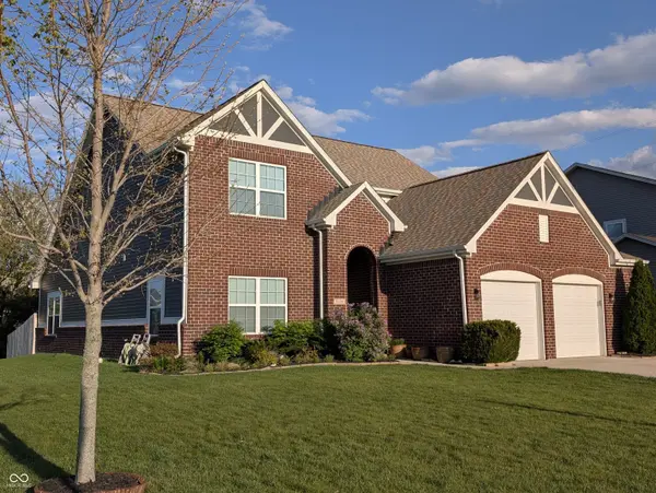 6179 N Cedarwood DR, Mccordsville, IN 46055
