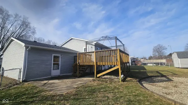 8626 Stonewall DR, Indianapolis, IN 46231