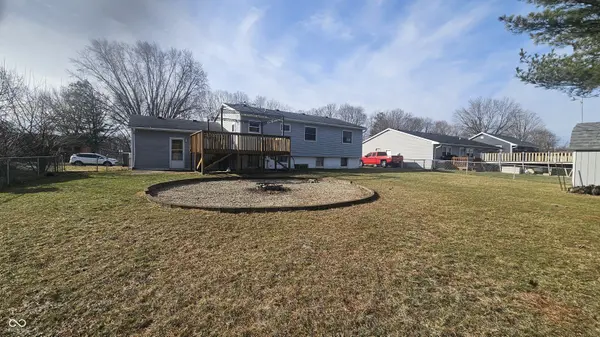 8626 Stonewall DR, Indianapolis, IN 46231