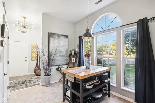 340 Seabreeze CIR, Avon, IN 46123