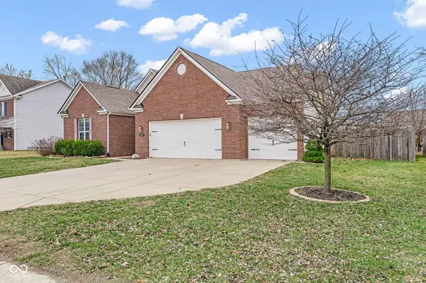 1612 Dorset DR, Avon, IN 46123