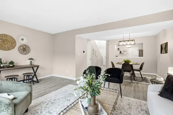 11524 Hidden Bay, Indianapolis, IN 46236