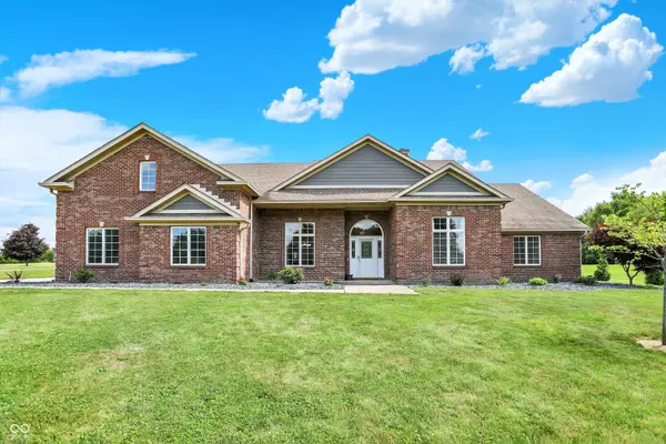 421 Lowry ST, Jamestown, IN 46147