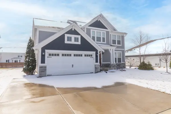 6481 Treeline LN, Mccordsville, IN 46055