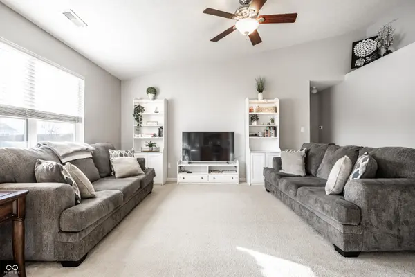 7151 N Stubbington LN, Mccordsville, IN 46055