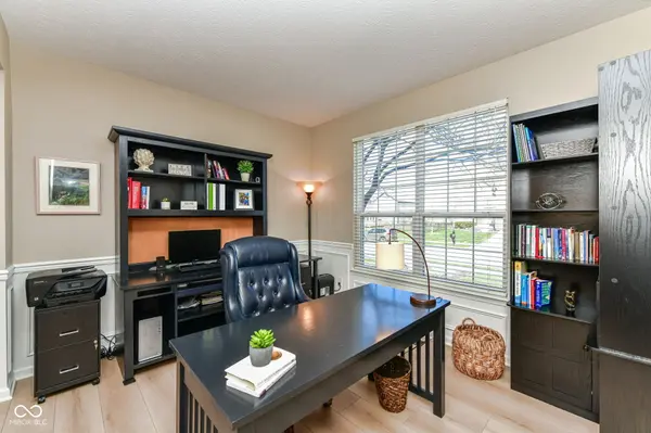 4021 Rowlett PL, Carmel, IN 46074