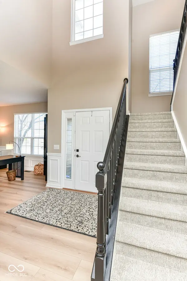 4021 Rowlett PL, Carmel, IN 46074