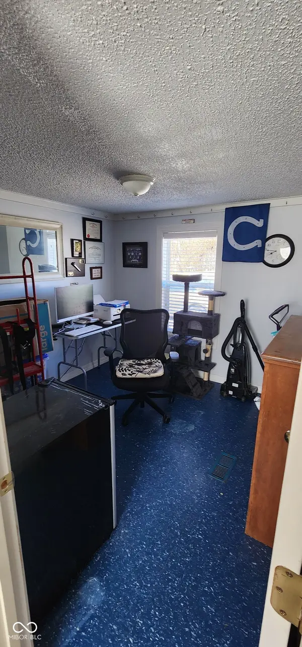513 E Main ST, Waveland, IN 47989