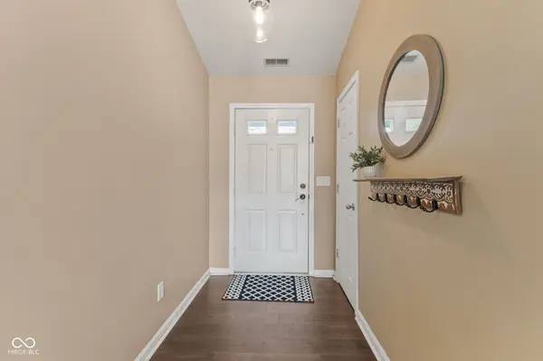 202 Pineview DR, Mooresville, IN 46158