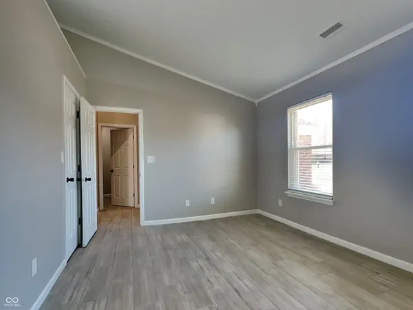 3713 Foxtail DR, Indianapolis, IN 46235