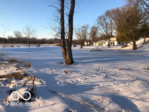 12570 W State Road 32, Yorktown, IN 47396