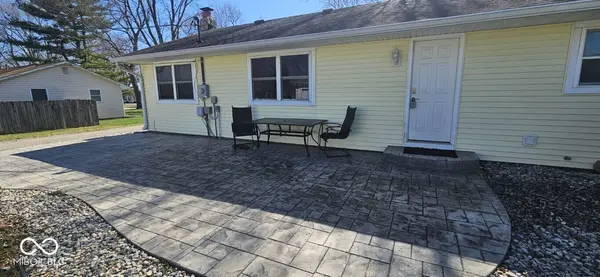 852 E 400 N, Greenfield, IN 46140