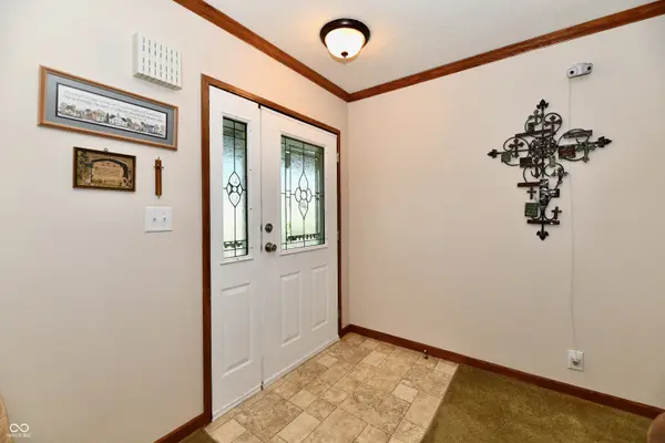 1601 S E ST, Elwood, IN 46036