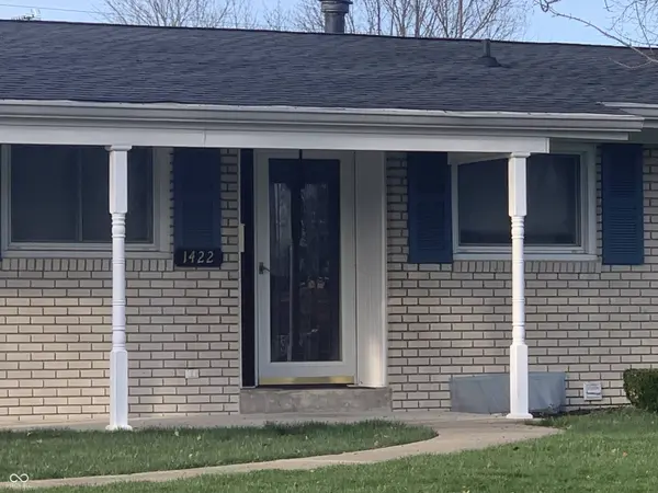 1422 Hunter PL, Columbus, IN 47203