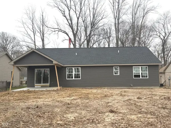 24 Lincoln HLS, Coatesville, IN 46121