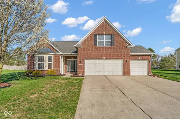 9357 Woodslake DR, Indianapolis, IN 46278