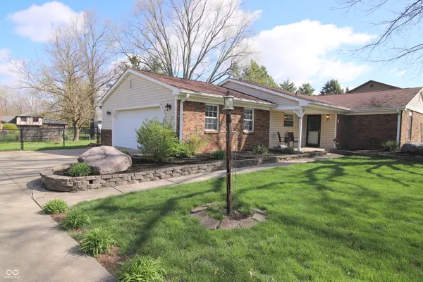 104 Apple Tree CT, Fishers, IN 46038