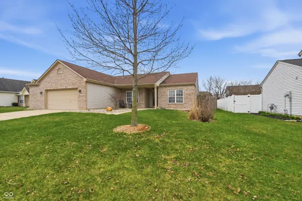 17038 Harbinger CT, Westfield, IN 46062