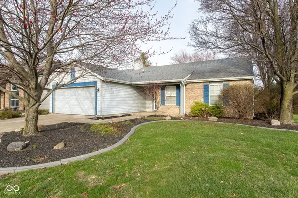 1 Goldersgreen DR, Lafayette, IN 47905