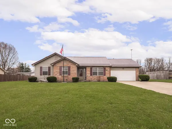 3622 W Starlight DR, Connersville, IN 47331