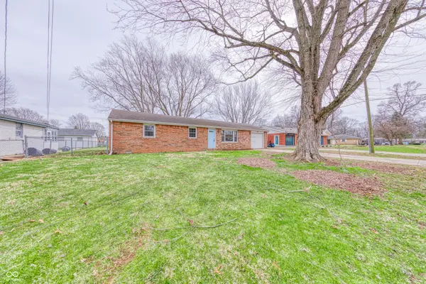 1304 Douglas LN, Anderson, IN 46017
