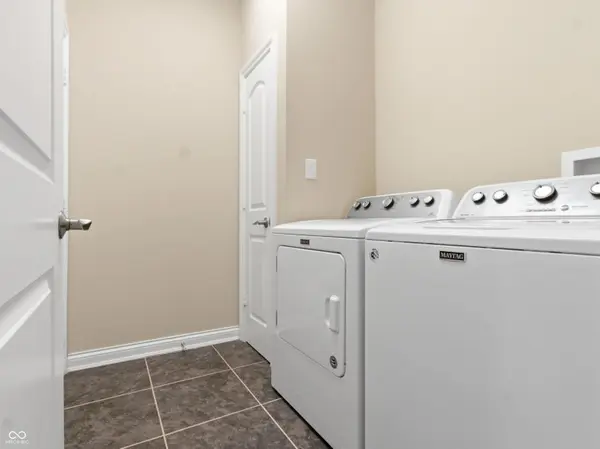 156 Coatsville DR, Westfield, IN 46074