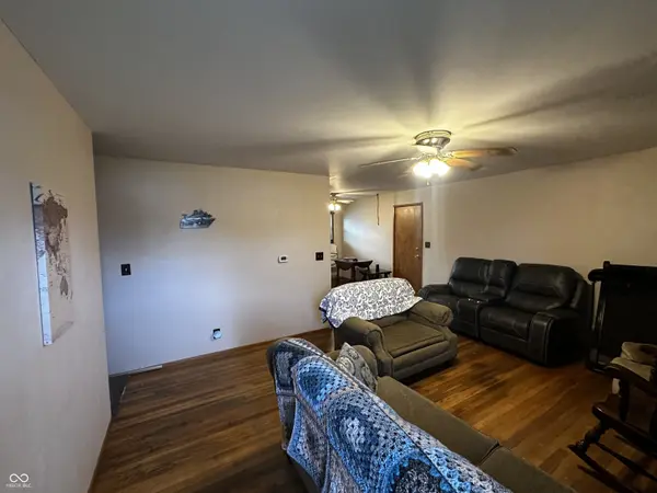 608 E Greenview DR, Greensburg, IN 47240