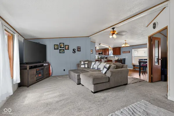 312 E 10th ST, Lapel, IN 46051
