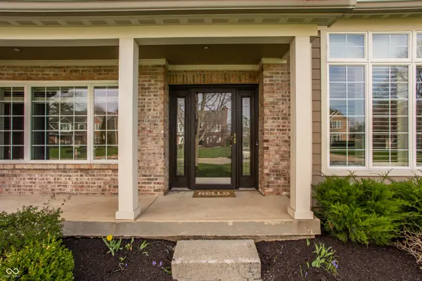 10969 Loyola CT, Fishers, IN 46038