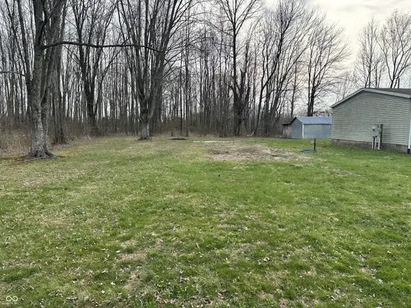 8730 S Byfield ST, Commiskey, IN 47227