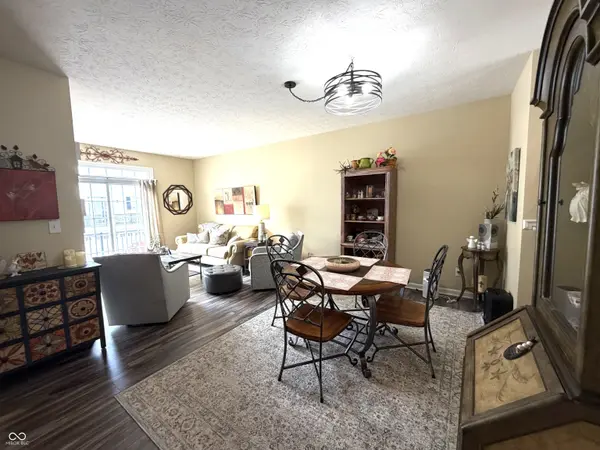 8222 Katrina WAY, Fishers, IN 46038