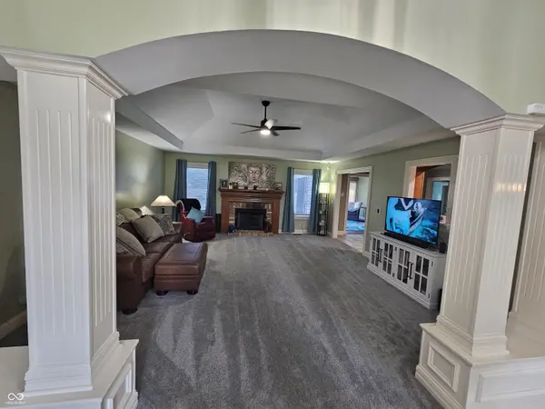 408 Steeplechase DR, Auburn, IN 46706
