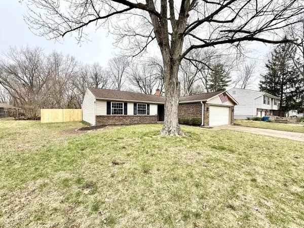 11303 Hartford LN, Fishers, IN 46038