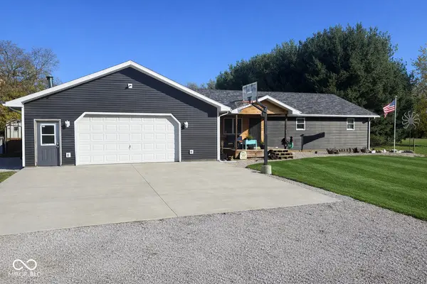 908 S Division ST, Cayuga, IN 47928
