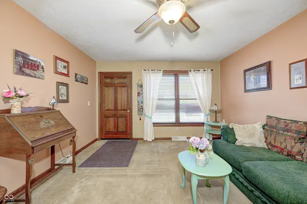 253 N Tennessee ST, Danville, IN 46122