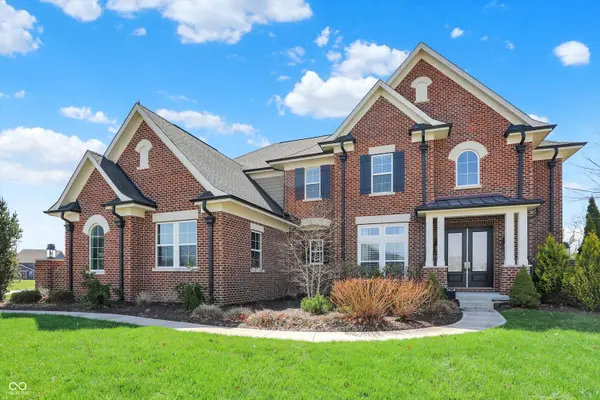 5658 Bentbrook DR, Bargersville, IN 46106