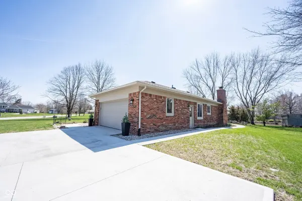 506 Swan DR, Fortville, IN 46040