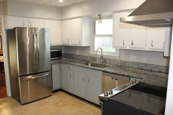 717 Castleton DR, Greencastle, IN 46135