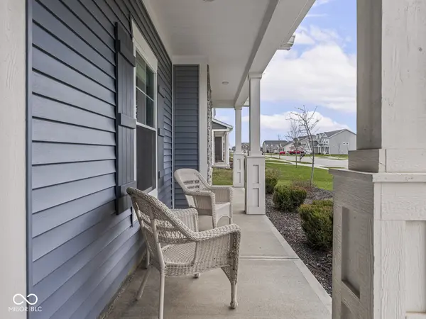 7176 Hart ST, Cumberland, IN 46229