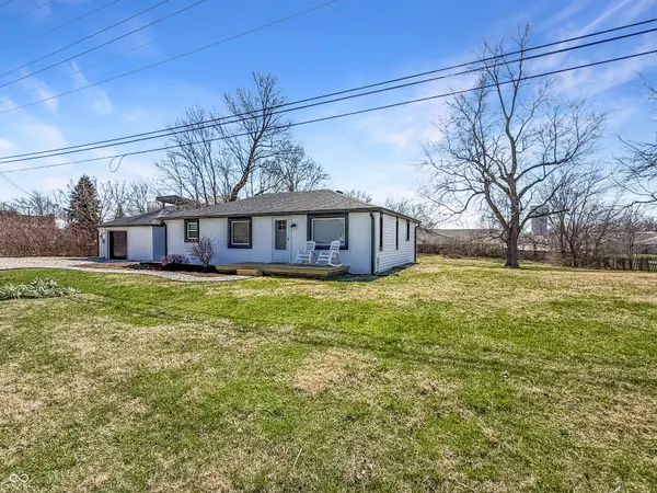 3221 W Smith Valley RD, Greenwood, IN 46142