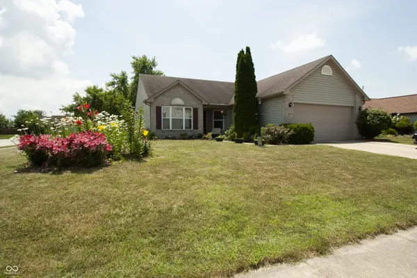 291 Lakemoore ST, Brownsburg, IN 46112