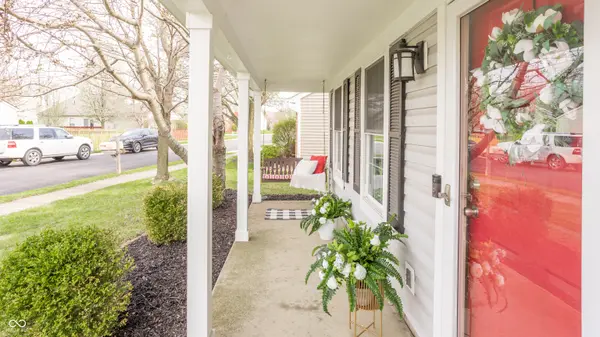 11209 Autumn Harvest DR, Fishers, IN 46038