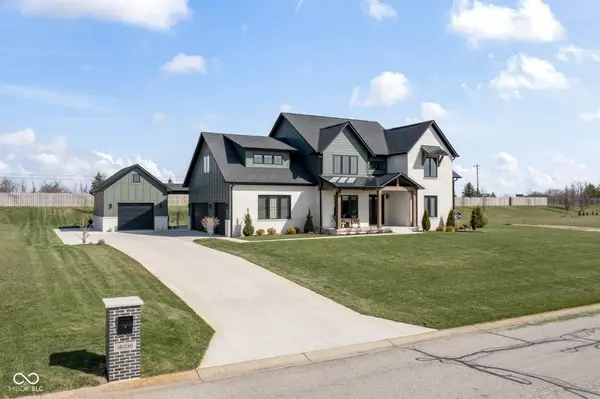 16230 Remington DR, Fishers, IN 46037