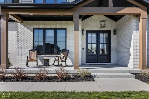 16230 Remington DR, Fishers, IN 46037