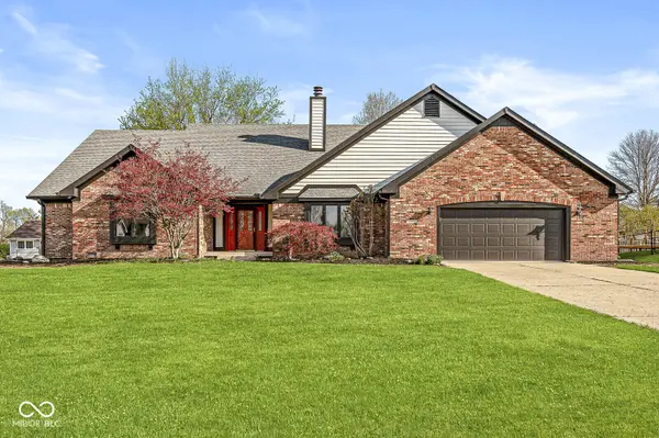 12212 Huntington CIR, Cumberland, IN 46229