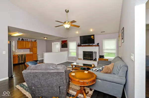 27 Lasalle LN, Pittsboro, IN 46167