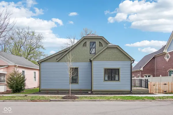85 E Poplar ST, Zionsville, IN 46077