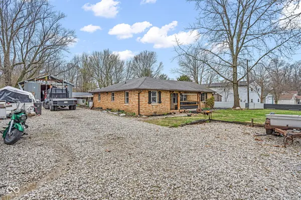 7647 E North DR, Camby, IN 46113